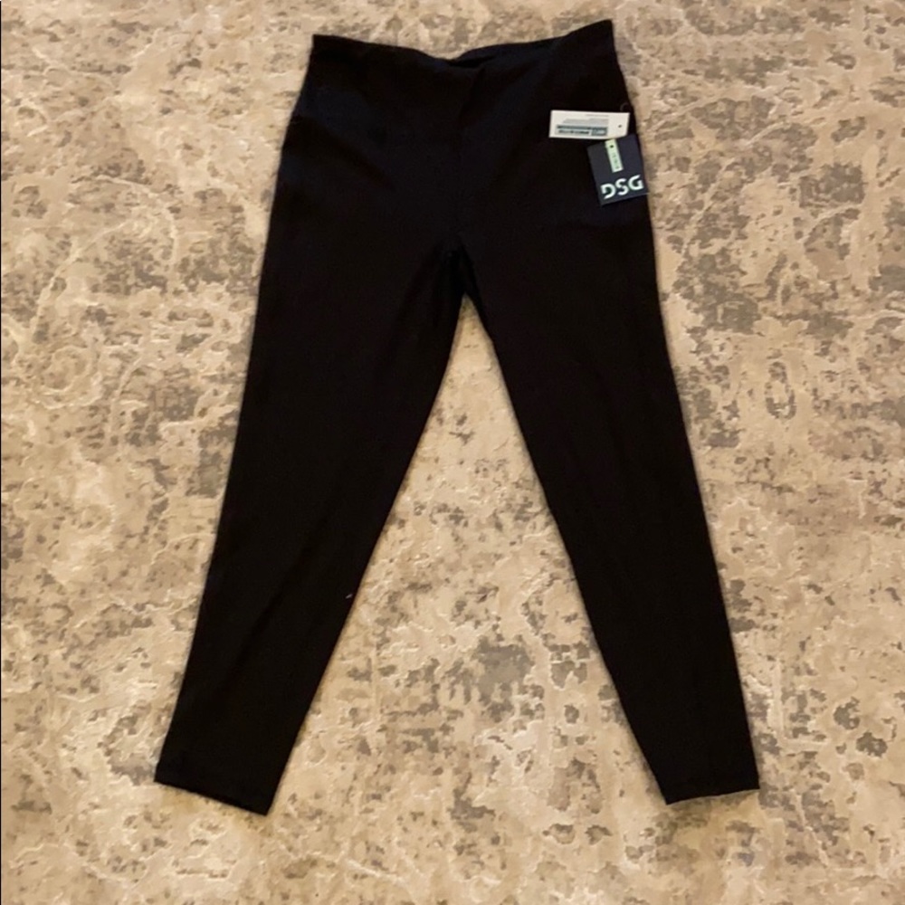 NWT, DSG Women's Performance 7/8 Leggings